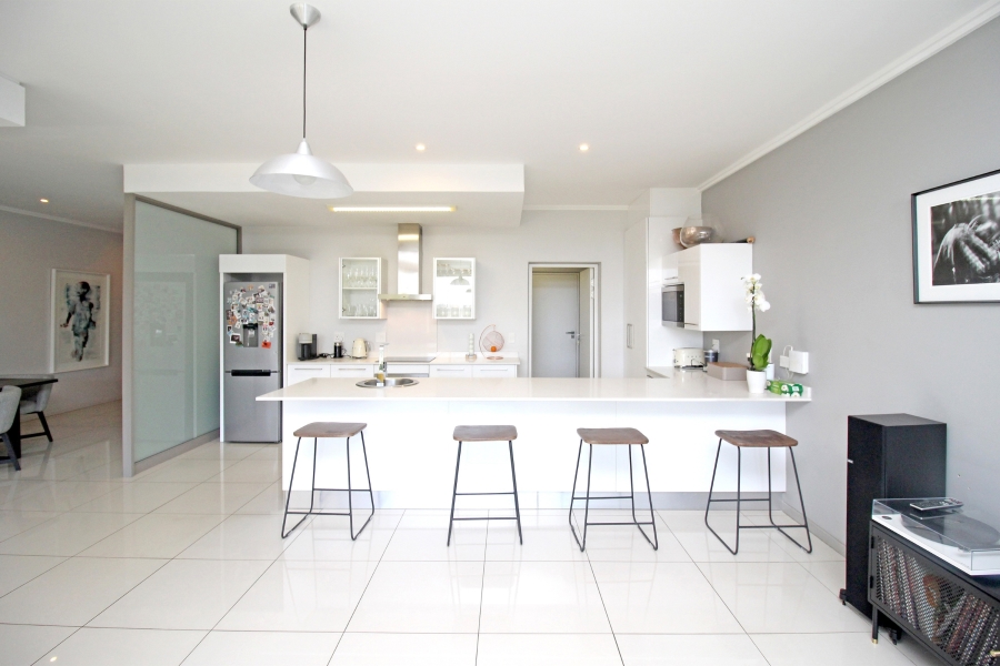 3 Bedroom Property for Sale in Hurlingham Gauteng