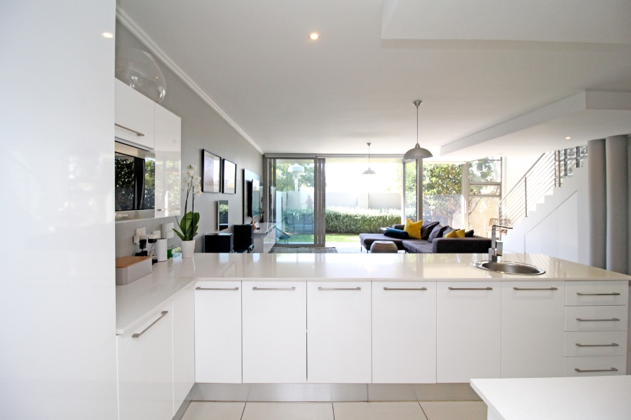 3 Bedroom Property for Sale in Hurlingham Gauteng