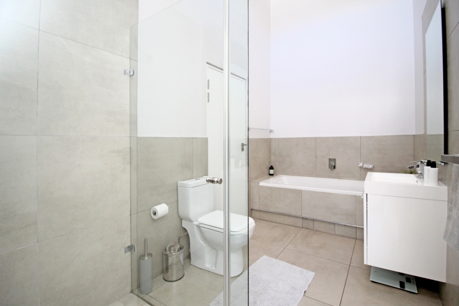 3 Bedroom Property for Sale in Hurlingham Gauteng