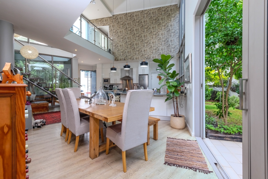 4 Bedroom Property for Sale in Hurlingham Gauteng