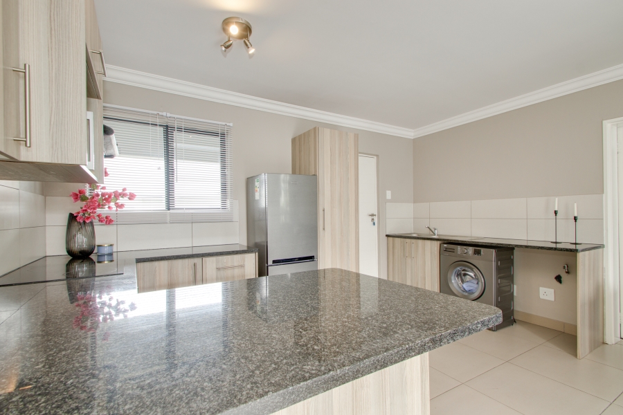 1 Bedroom Property for Sale in Chartwell Gauteng