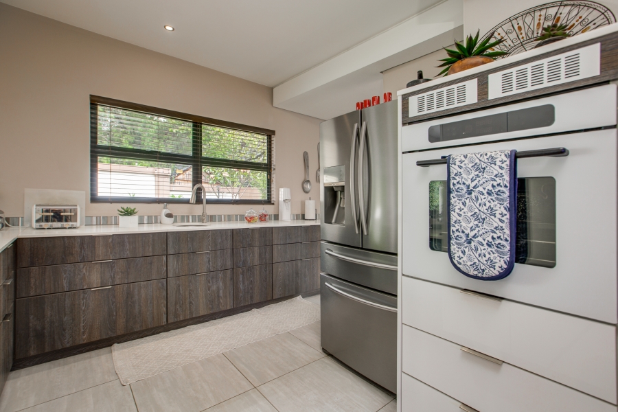 3 Bedroom Property for Sale in Bryanston Gauteng