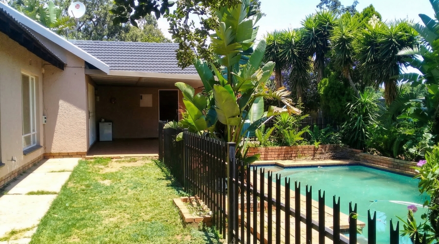 To Let 3 Bedroom Property for Rent in Bloubosrand Gauteng