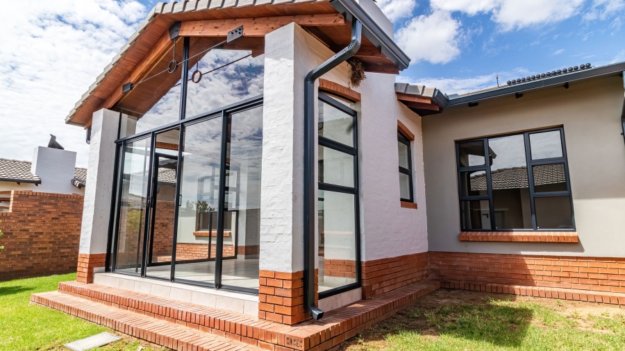 3 Bedroom Property for Sale in Six Fountains Residential Estate Gauteng