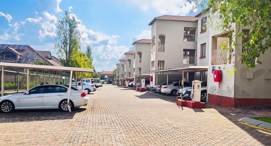 2 Bedroom Property for Sale in Sunninghill Gauteng