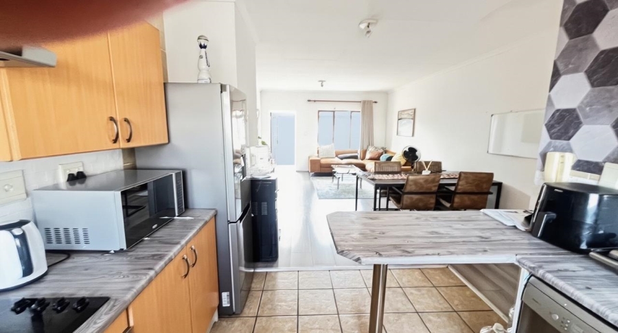 2 Bedroom Property for Sale in Sunninghill Gauteng