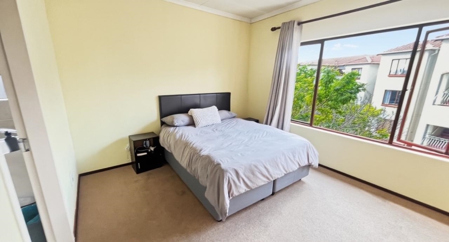 2 Bedroom Property for Sale in Sunninghill Gauteng
