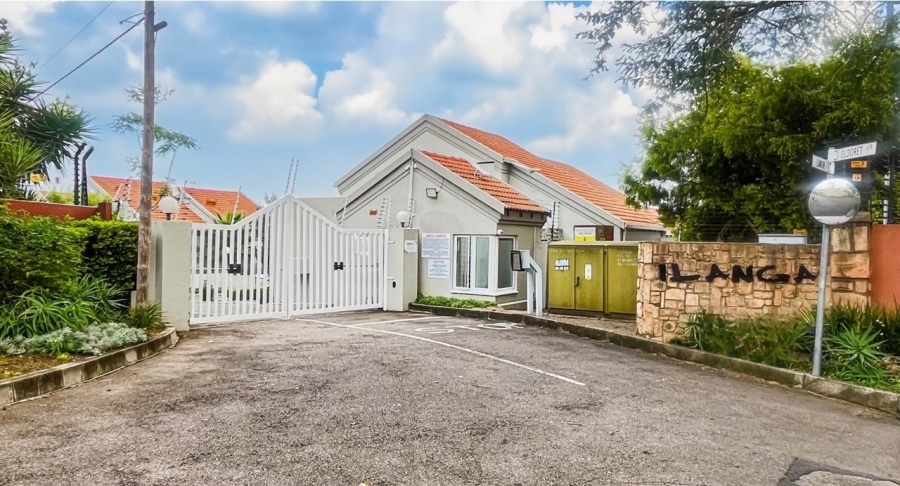 2 Bedroom Property for Sale in Sunninghill Gauteng