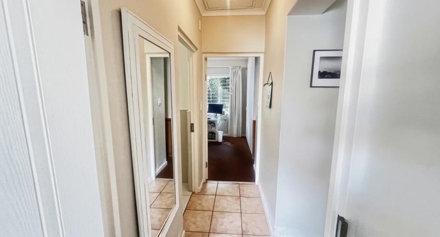 2 Bedroom Property for Sale in Sunninghill Gauteng