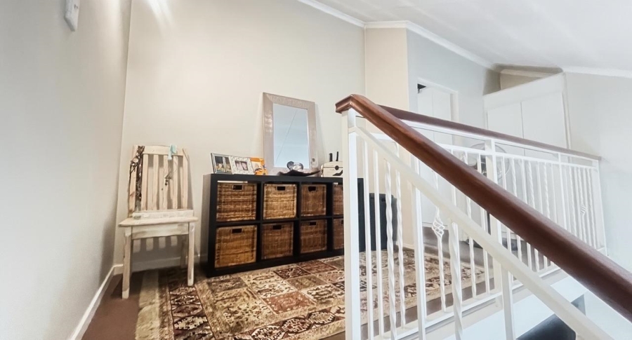 2 Bedroom Property for Sale in Sunninghill Gauteng