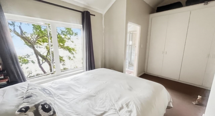 2 Bedroom Property for Sale in Sunninghill Gauteng