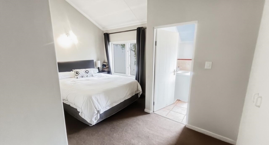 2 Bedroom Property for Sale in Sunninghill Gauteng