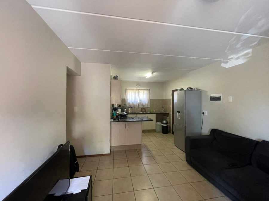 2 Bedroom Property for Sale in Noordwyk Gauteng