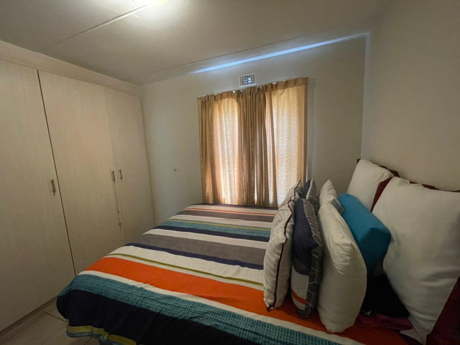 2 Bedroom Property for Sale in Noordwyk Gauteng