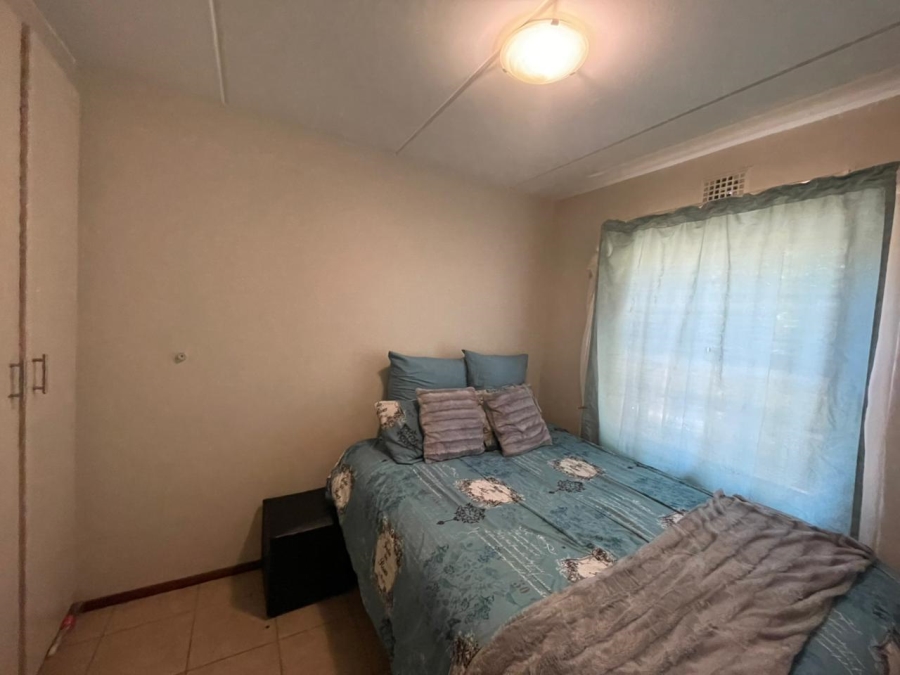 2 Bedroom Property for Sale in Noordwyk Gauteng