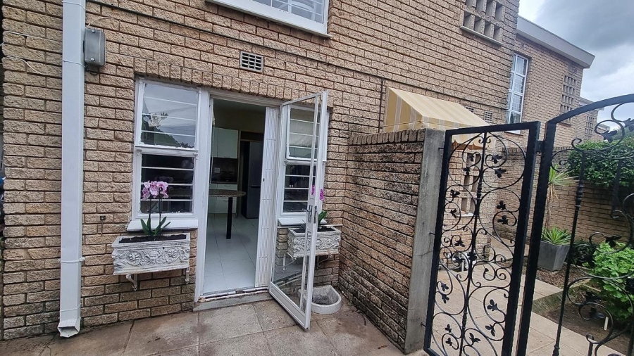 To Let 1 Bedroom Property for Rent in Sandton Central Gauteng