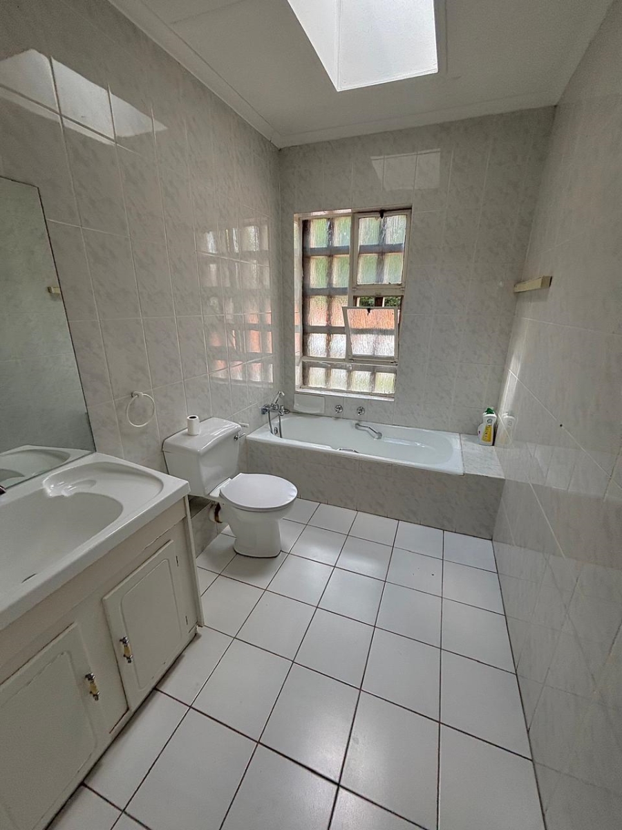 To Let 1 Bedroom Property for Rent in Sandton Central Gauteng