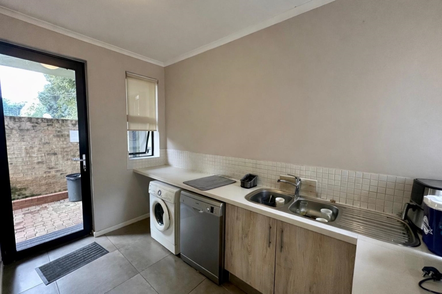3 Bedroom Property for Sale in Queenswood Gauteng