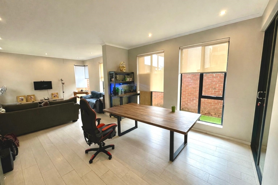 3 Bedroom Property for Sale in Queenswood Gauteng