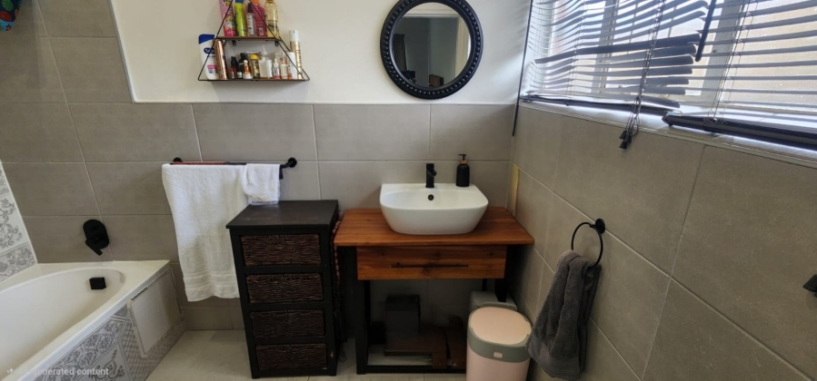 4 Bedroom Property for Sale in Mountain View Gauteng