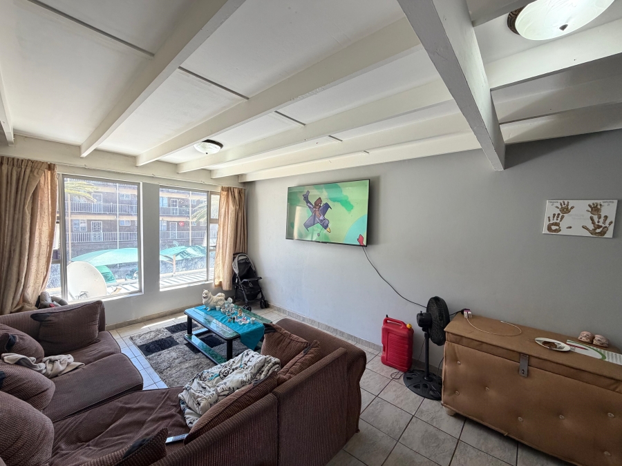 1 Bedroom Property for Sale in Waverley Gauteng