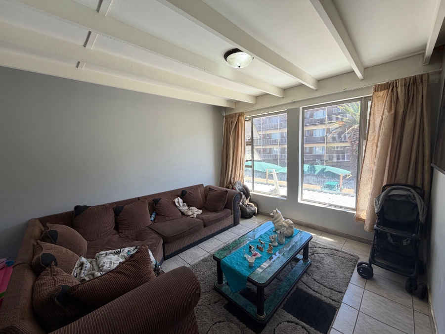 1 Bedroom Property for Sale in Waverley Gauteng