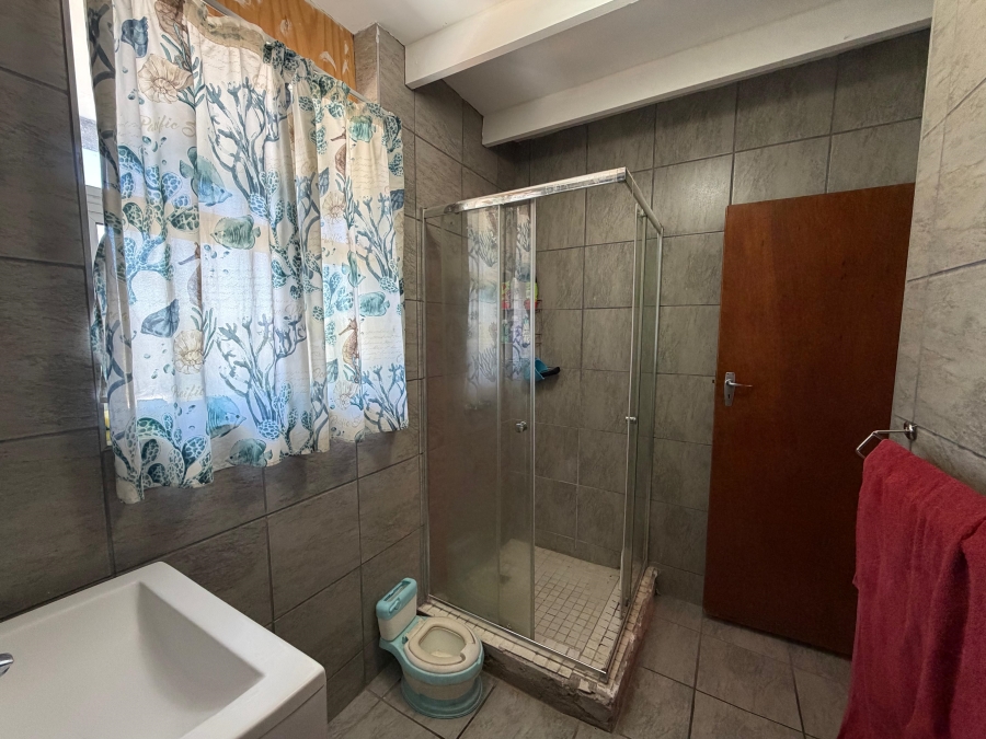 1 Bedroom Property for Sale in Waverley Gauteng