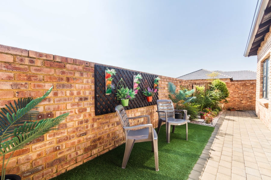 3 Bedroom Property for Sale in Equestria Gauteng