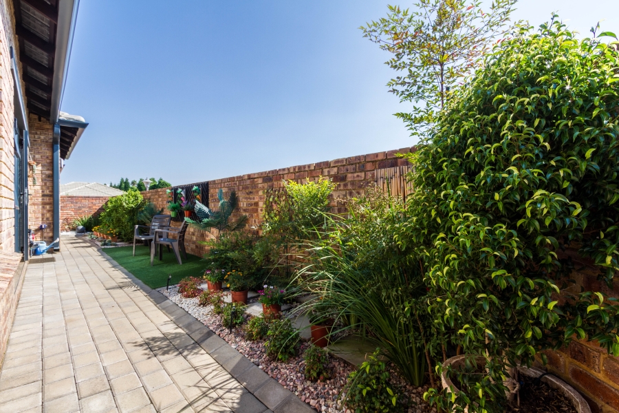 3 Bedroom Property for Sale in Equestria Gauteng