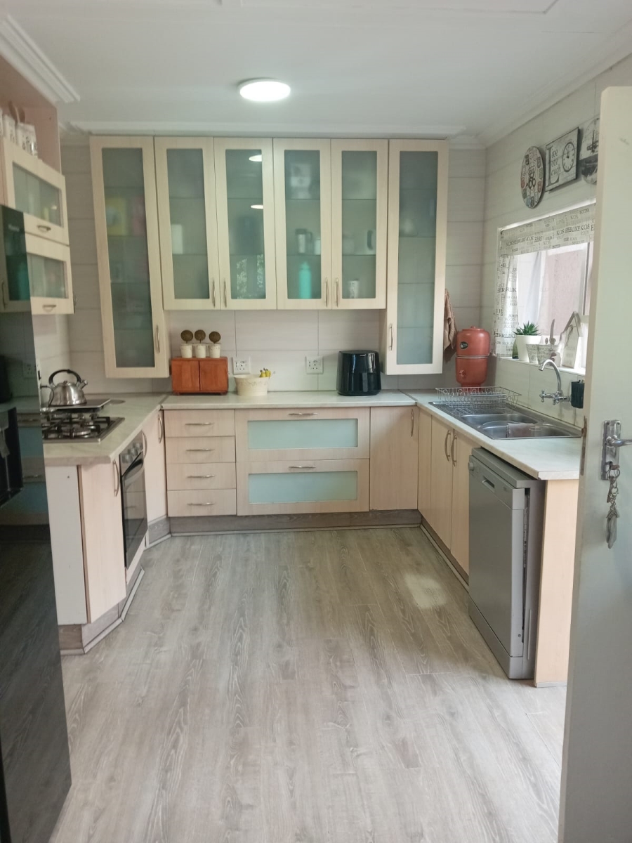 3 Bedroom Property for Sale in Vanderbijlpark SE 2 Gauteng