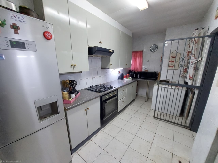 4 Bedroom Property for Sale in Magalieskruin Gauteng