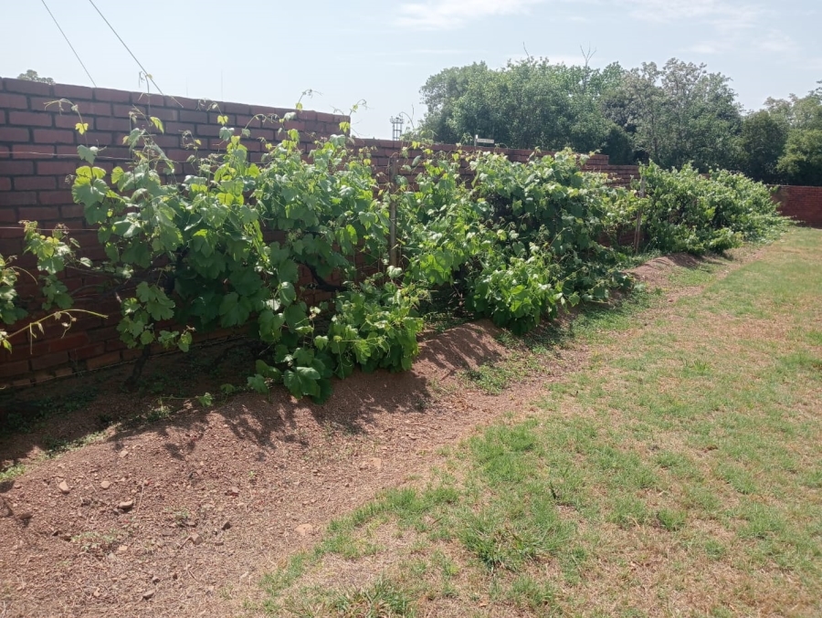 3 Bedroom Property for Sale in Andeon AH Gauteng