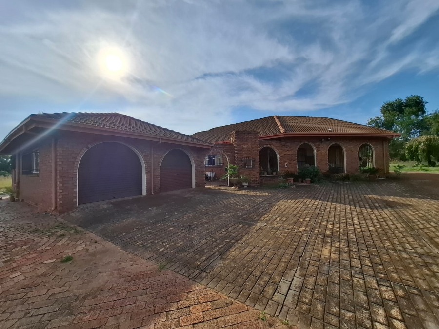 3 Bedroom Property for Sale in Andeon AH Gauteng