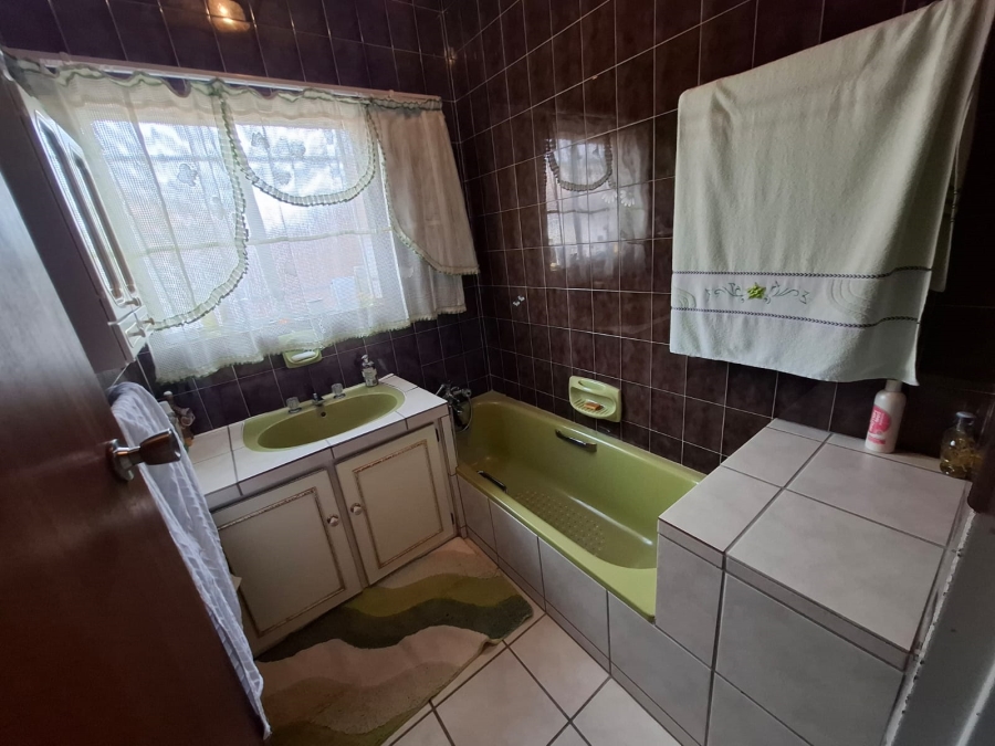 3 Bedroom Property for Sale in Andeon AH Gauteng