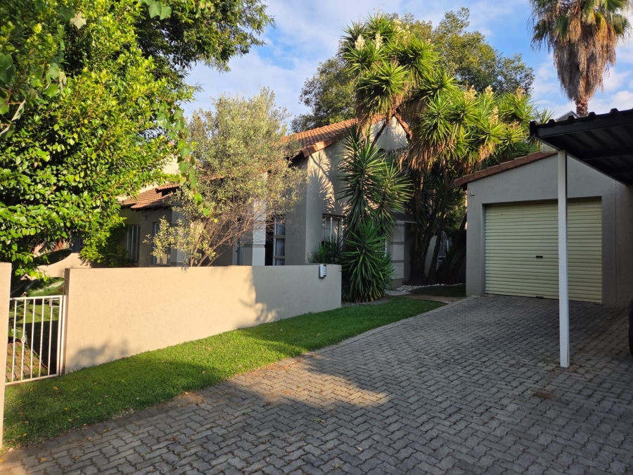 3 Bedroom Property for Sale in Sunninghill Gauteng