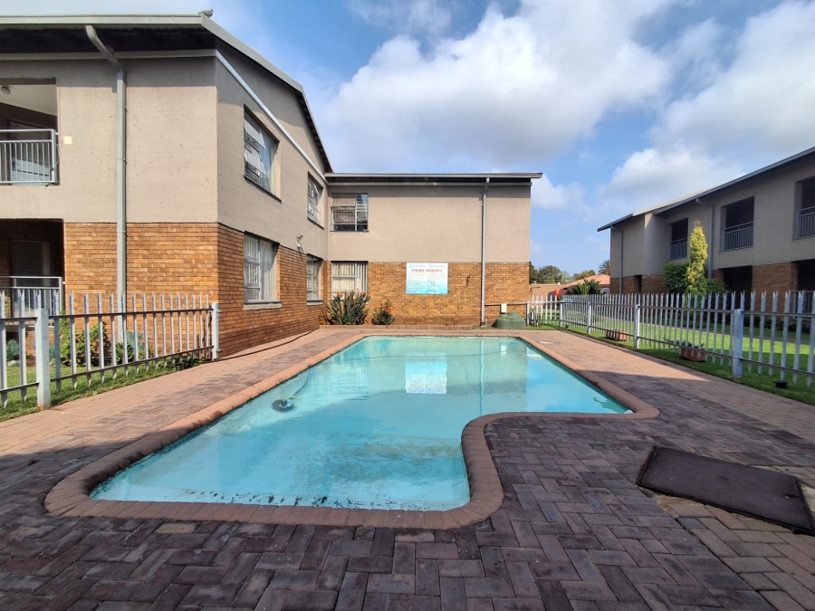 2 Bedroom Property for Sale in Vanderbijlpark CE 3 Gauteng