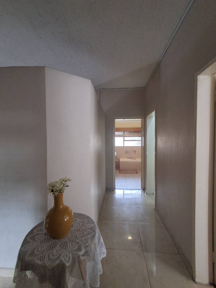 2 Bedroom Property for Sale in Vanderbijlpark CE 3 Gauteng