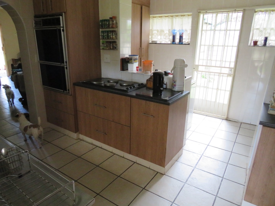 4 Bedroom Property for Sale in Mountain View Gauteng