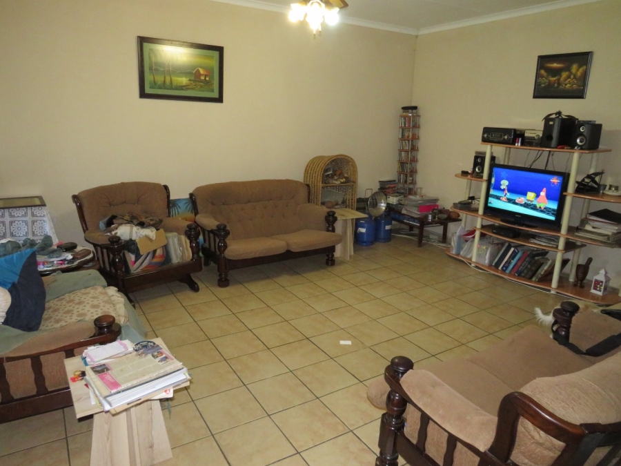 4 Bedroom Property for Sale in Mountain View Gauteng