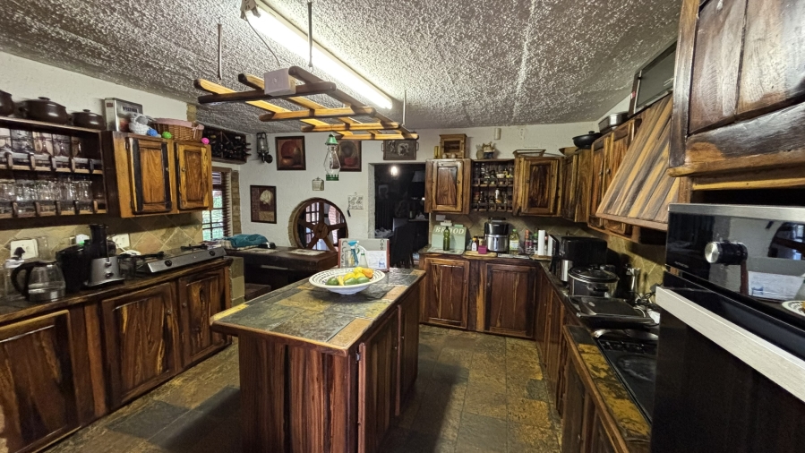 5 Bedroom Property for Sale in Montana Park Gauteng