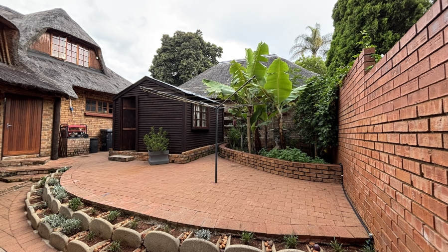 5 Bedroom Property for Sale in Montana Park Gauteng