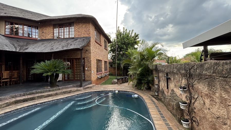 5 Bedroom Property for Sale in Montana Park Gauteng