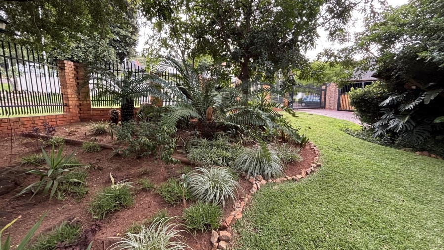 5 Bedroom Property for Sale in Montana Park Gauteng