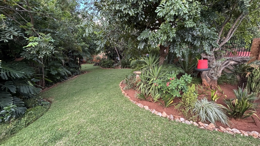 5 Bedroom Property for Sale in Montana Park Gauteng