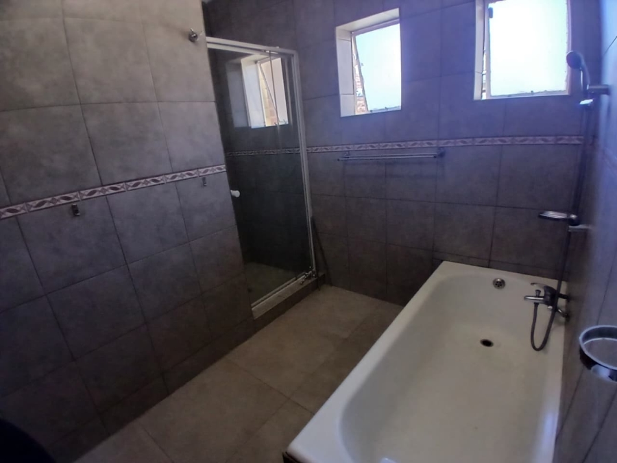 To Let 3 Bedroom Property for Rent in Brenthurst Gauteng