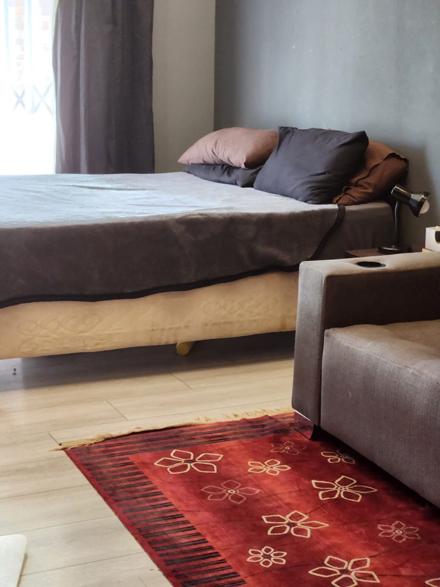 4 Bedroom Property for Sale in Linden Gauteng