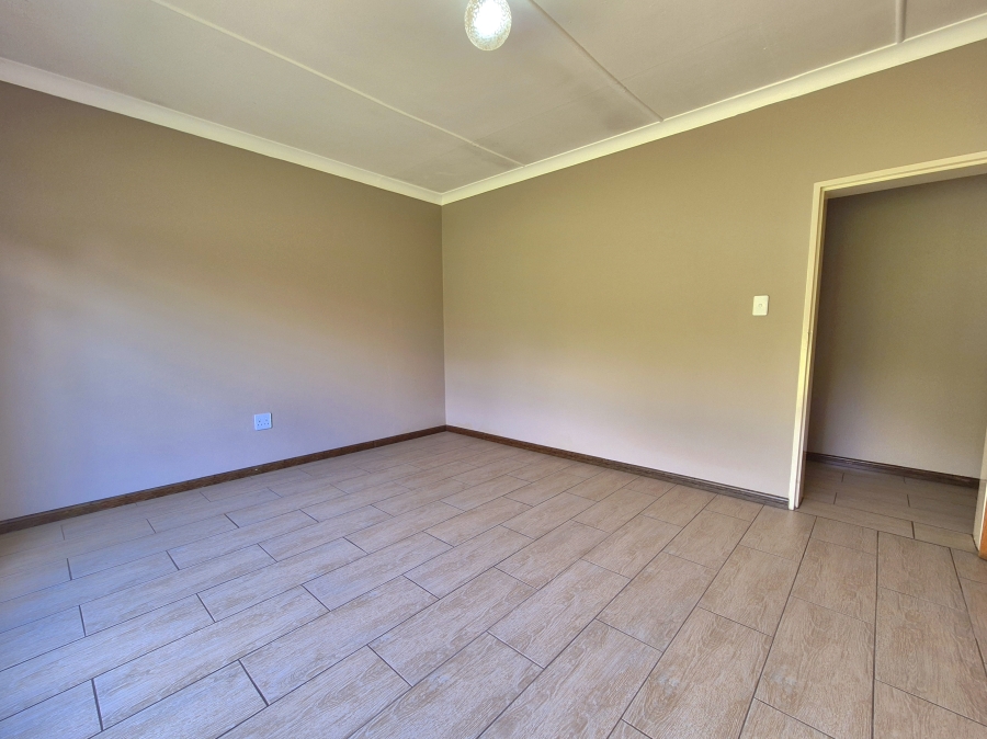 3 Bedroom Property for Sale in Sonneveld Gauteng