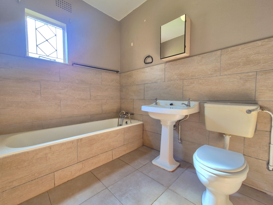 3 Bedroom Property for Sale in Sonneveld Gauteng