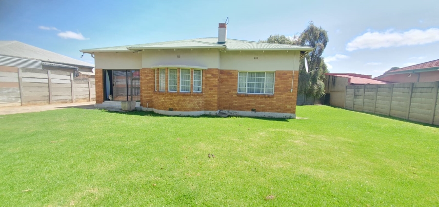 3 Bedroom Property for Sale in Selection Park Gauteng