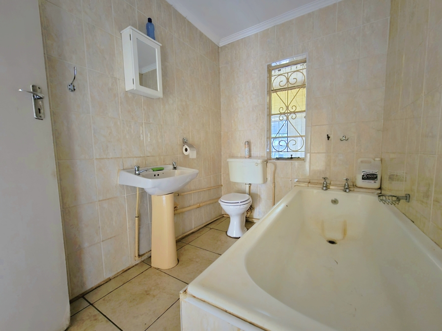 3 Bedroom Property for Sale in Brakpan Central Gauteng